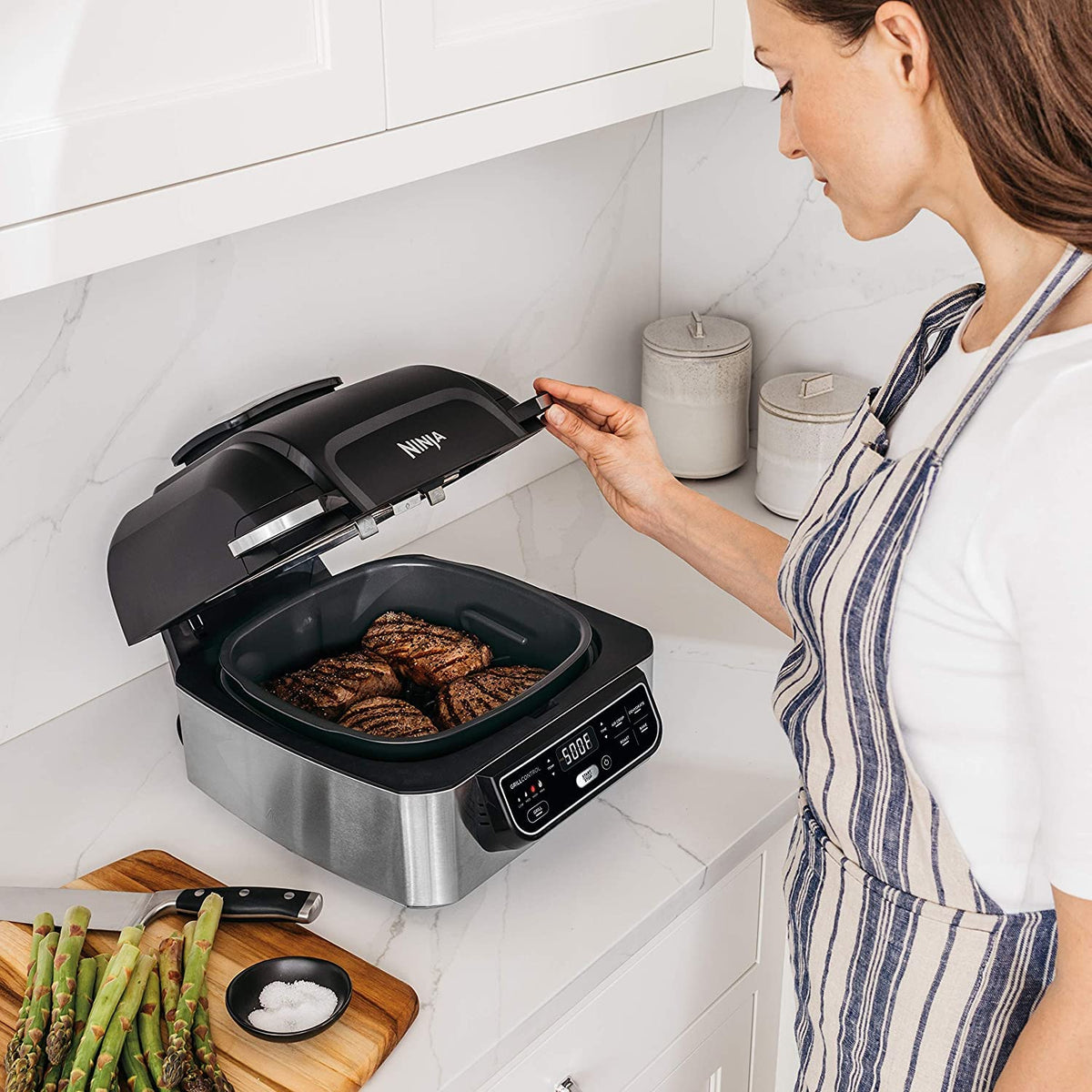Ninja AG301 Foodi 5-in-1 Indoor Electric Grill with Air Fry